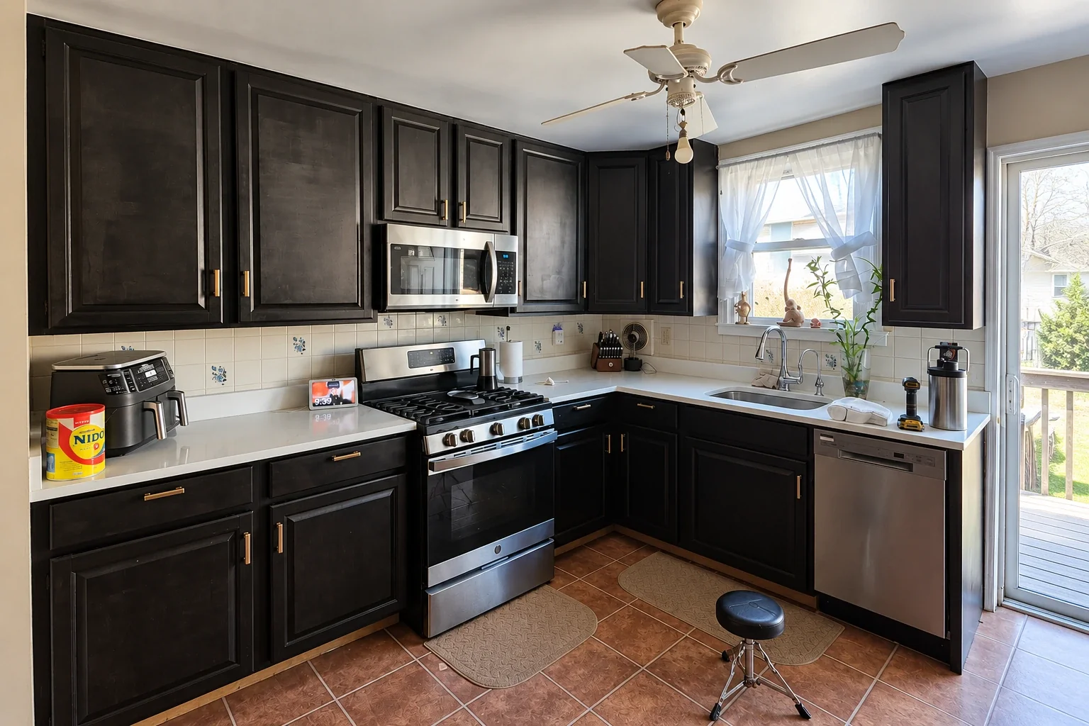 L-Shaped Kitchen Refinish — Philadelphia, PA, before refinishing